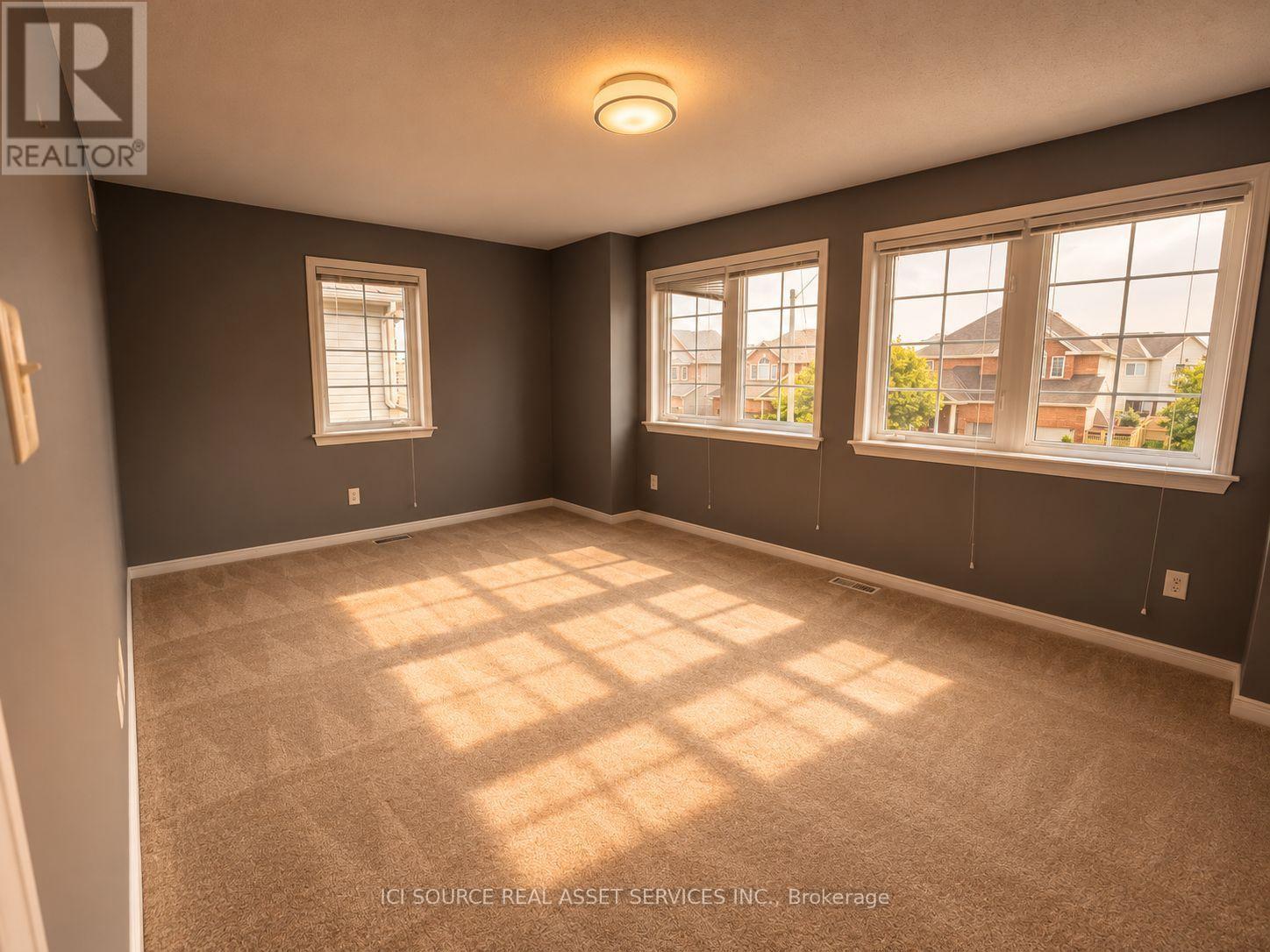 358 WISTERIA CRESCENT - 21