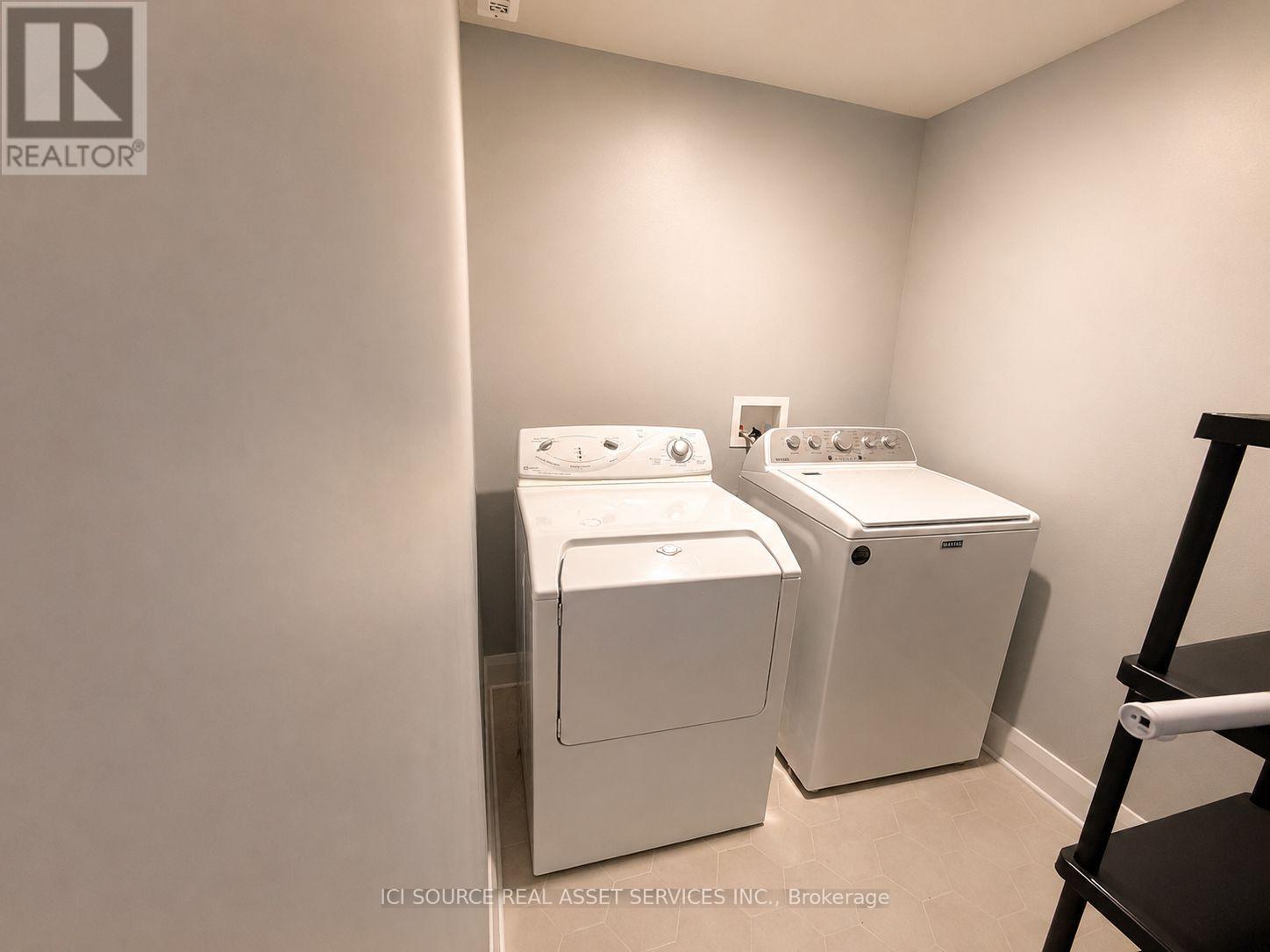 358 WISTERIA CRESCENT - 28