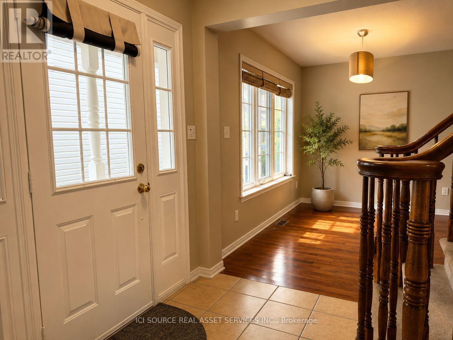 358 WISTERIA CRESCENT - 4