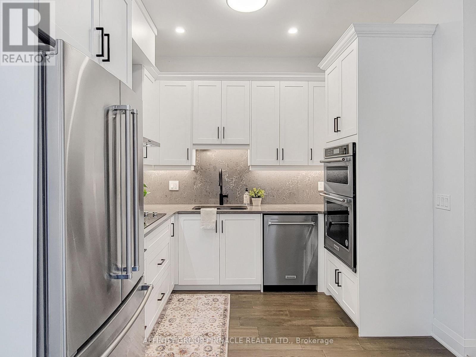 #201 99 Louisa Street, Kawartha Lakes (Fenelon Falls), Ontario, K0M1N0, Kawartha Lakes (Fenelon Falls), Ontario — photo 4 of 5