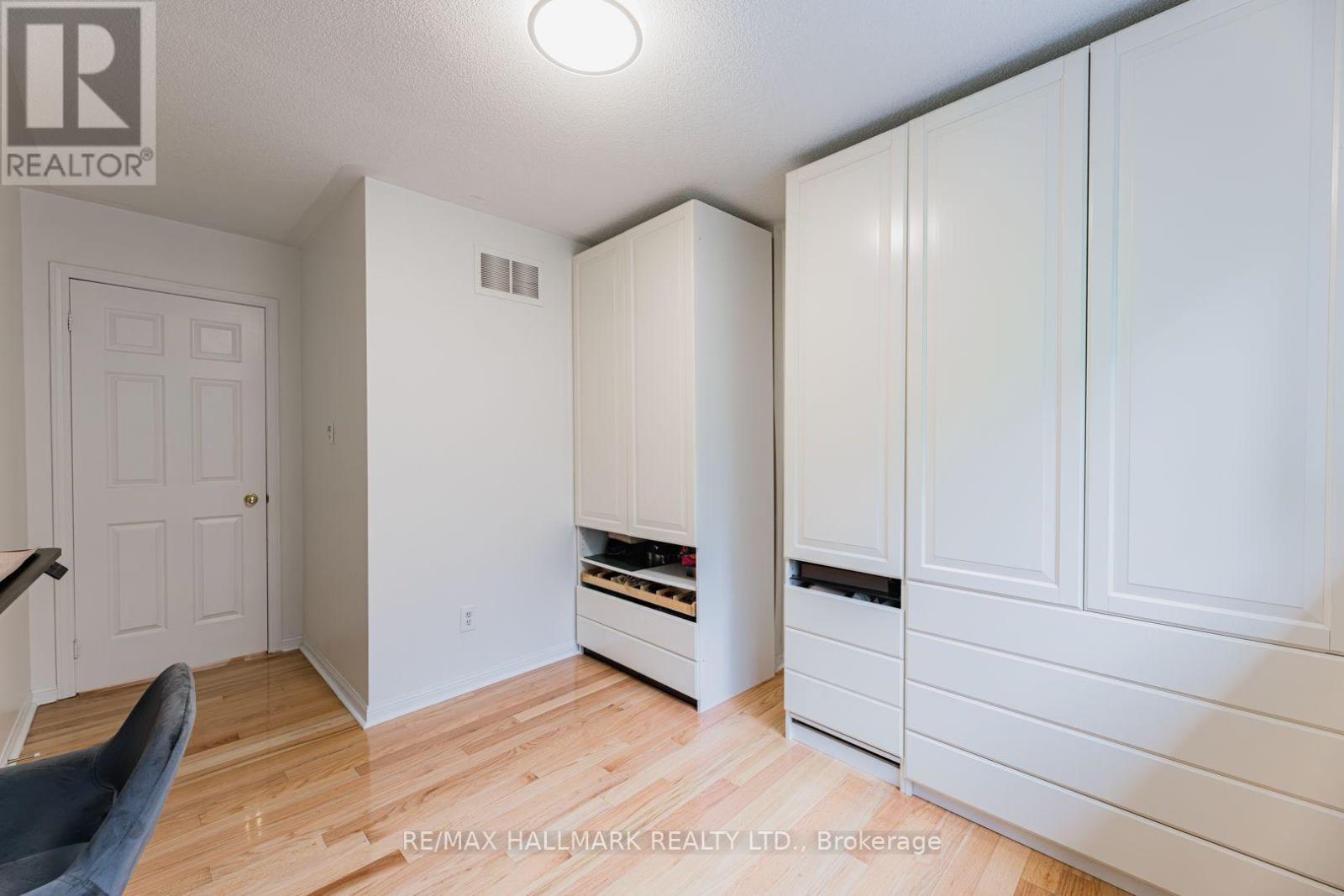 851 HILTON BOULEVARD - Image 27