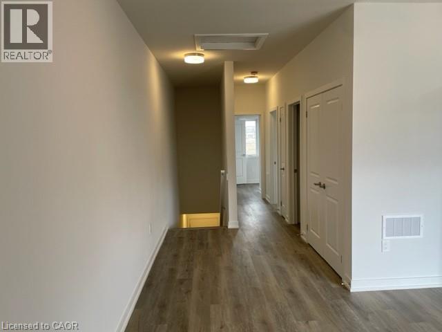 205 WEST OAK TRAILS Trail Unit# 64, Waterloo — photo 8