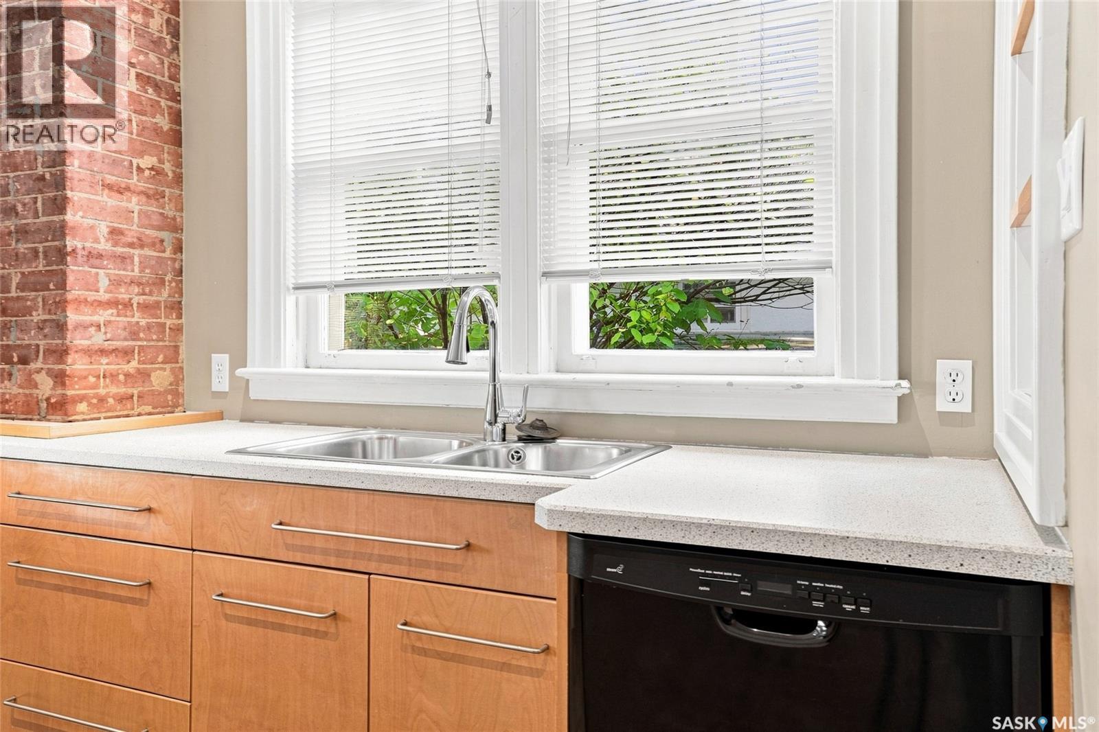 234 10th STREET E - 13