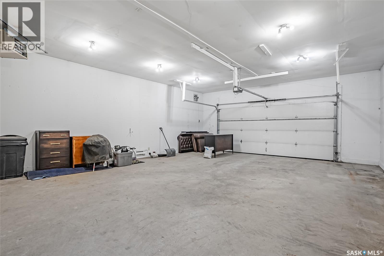 234 10th STREET E - Image 40