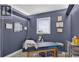 1226 22nd Street W, Saskatoon, SK S7M0S7 Photo 15
