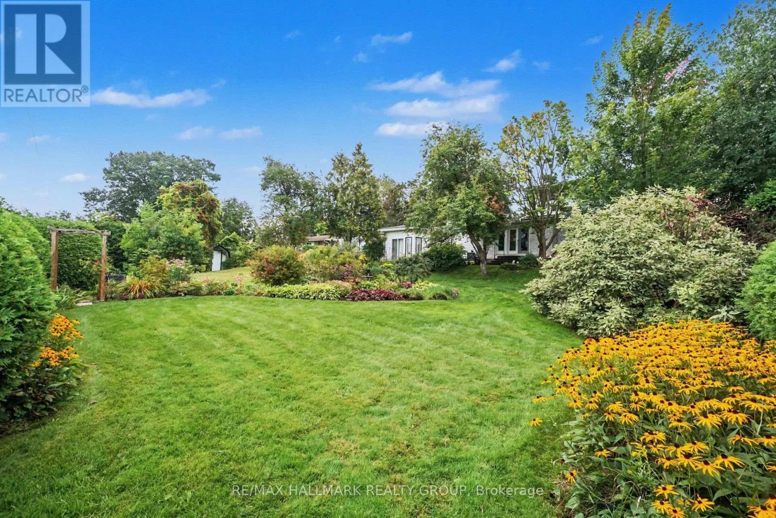 21 CREMONA CRESCENT - 27