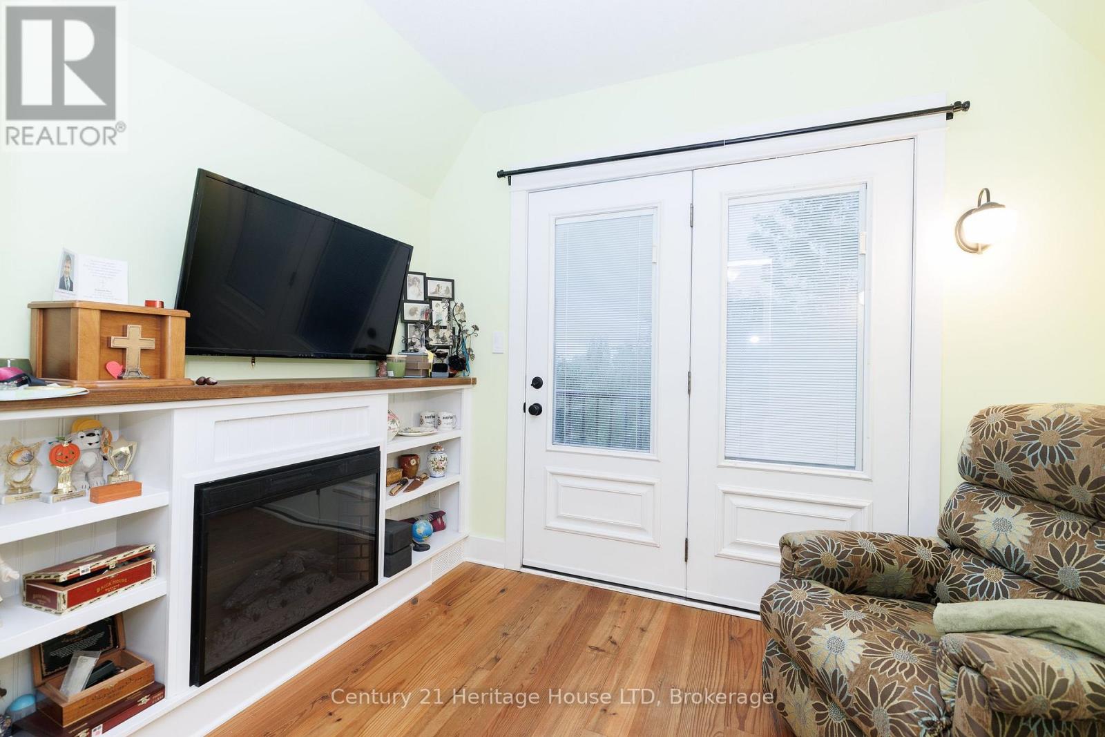 134 ALBANY STREET - 27
