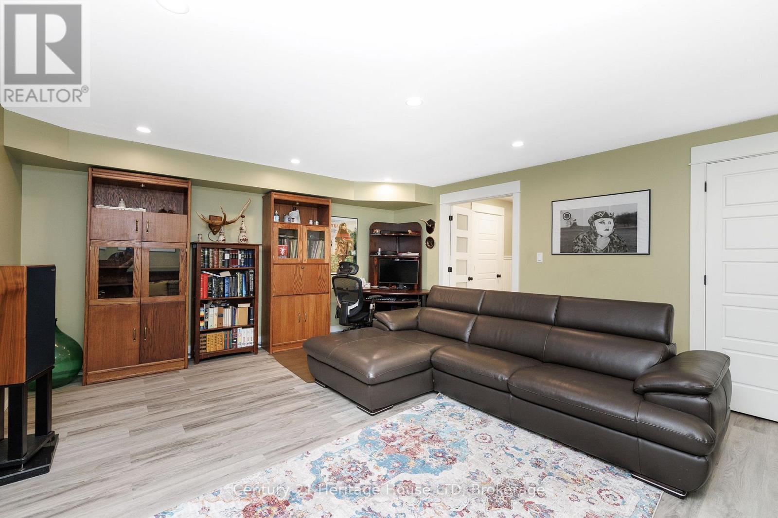 134 ALBANY STREET - Image 38