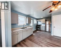118 Cedar Street, photo 4