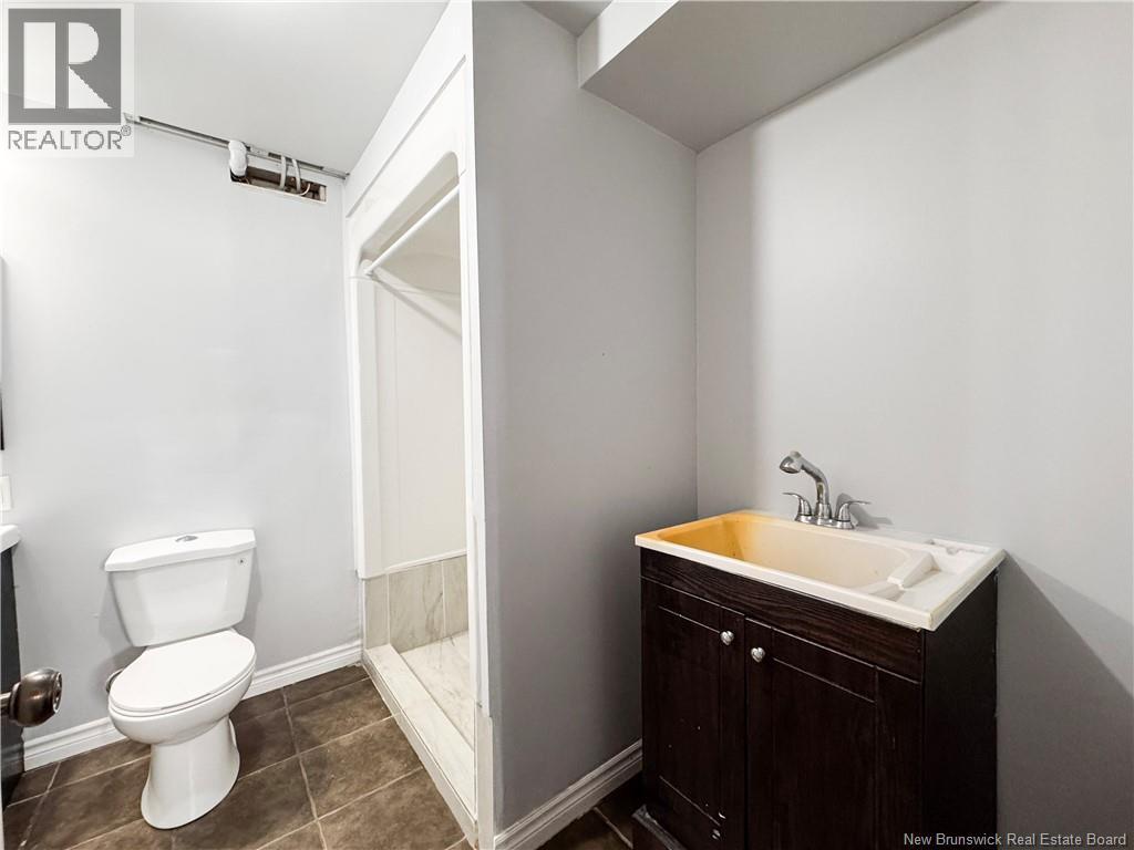 146 Ivy Road - Image 24