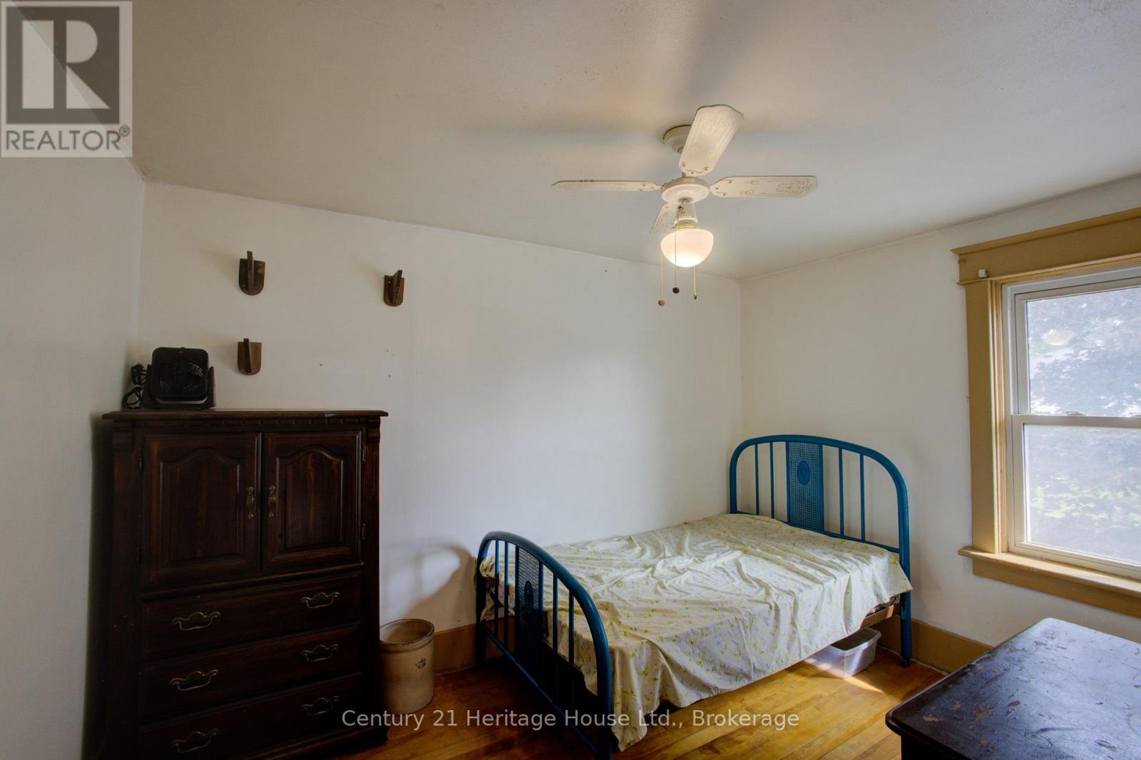 180 BRUCE STREET S - Image 20