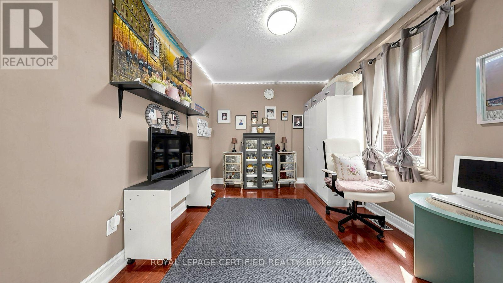 922A DANFORTH ROAD - 26