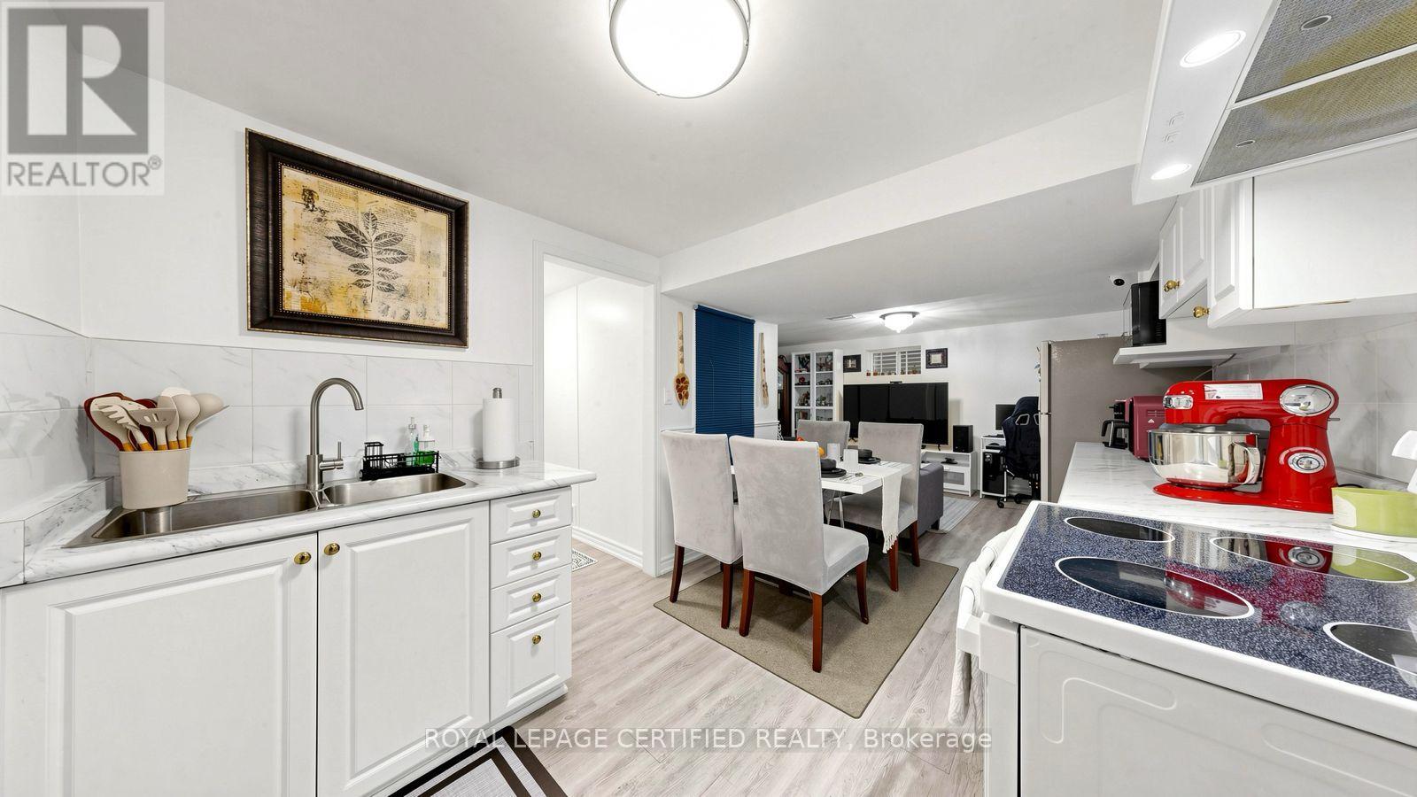 922A DANFORTH ROAD - 28