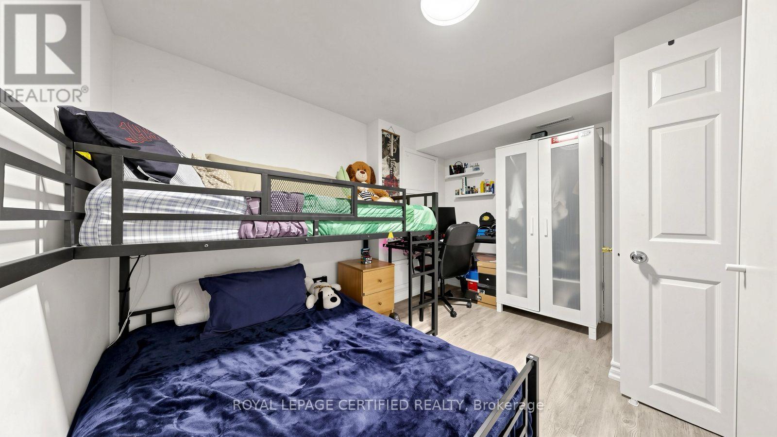 922A DANFORTH ROAD - 32