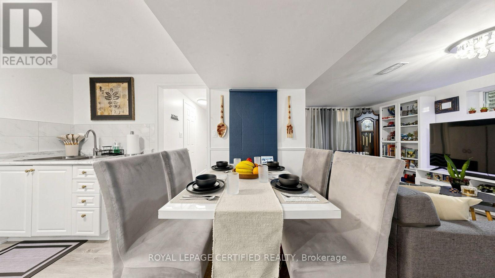 922A DANFORTH ROAD - 34