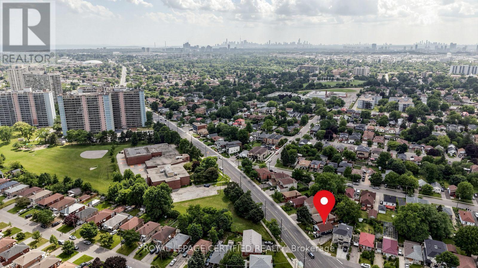 922A DANFORTH ROAD - 43