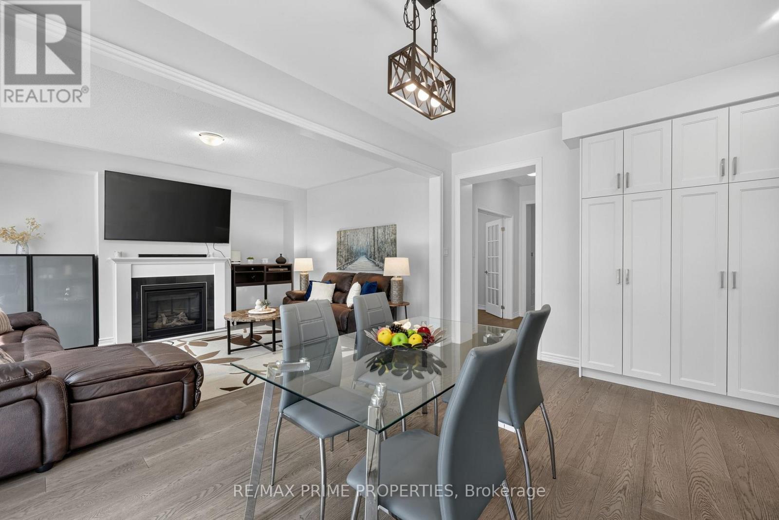 28 FREDERICK TAYLOR WAY - Image 23