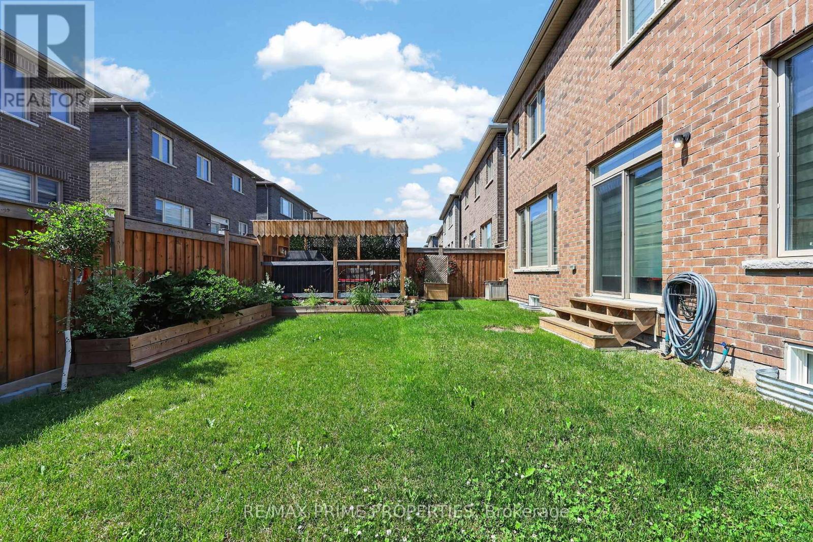 28 FREDERICK TAYLOR WAY - 37