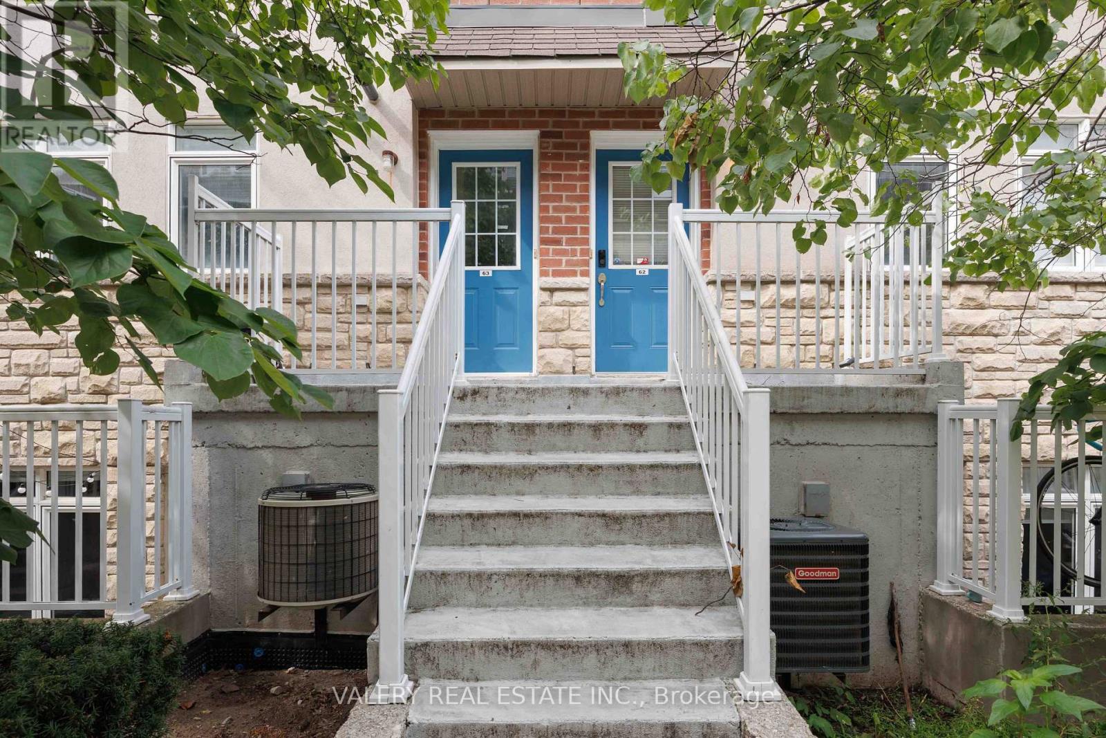 62 - 50 TURNTABLE CRESCENT, Toronto (Dovercourt-Wallace Emerson-Junction) — photo 2
