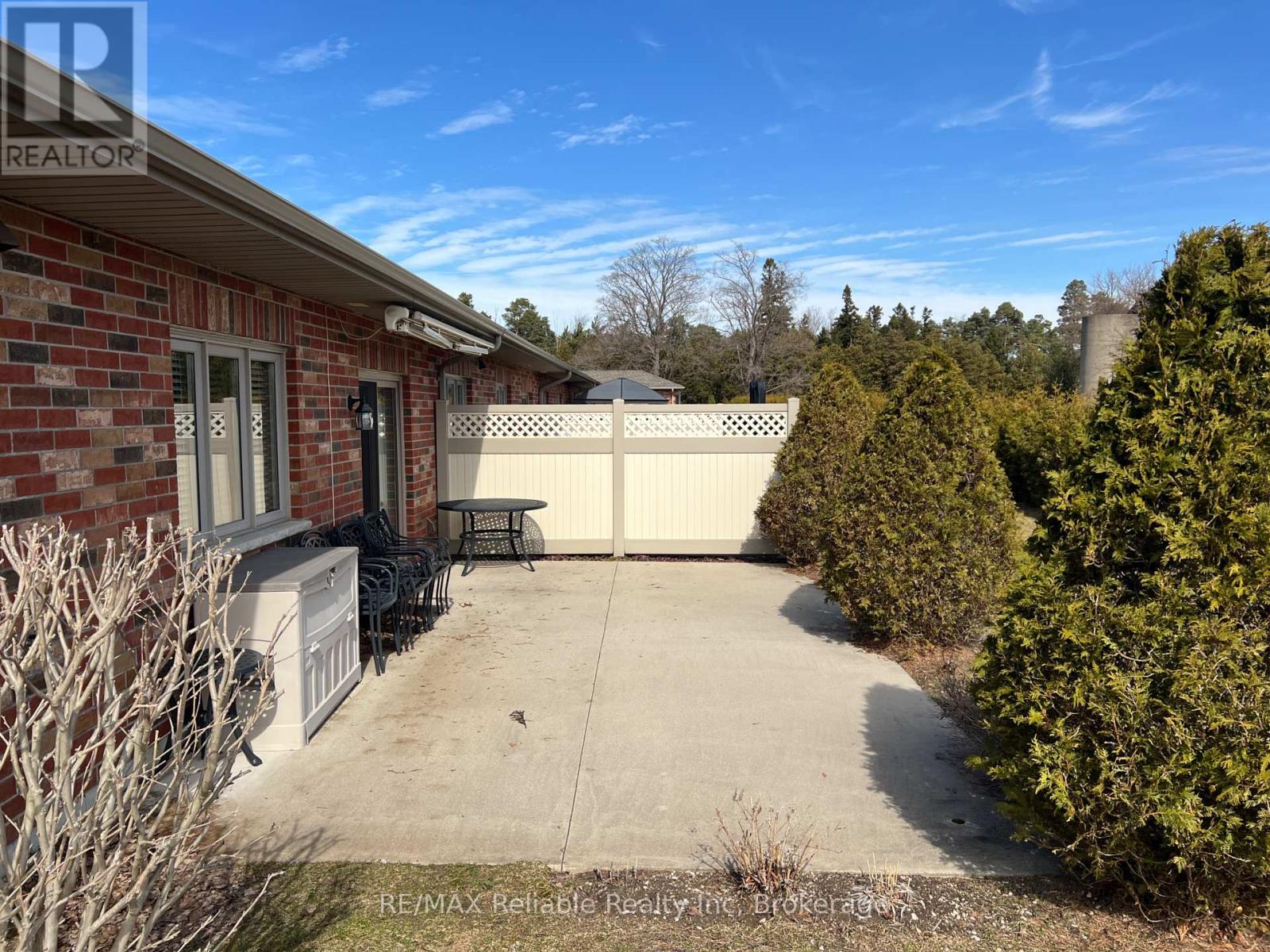 15 BAYFIELD MEWS LANE, Bluewater (Bayfield) — photo 9