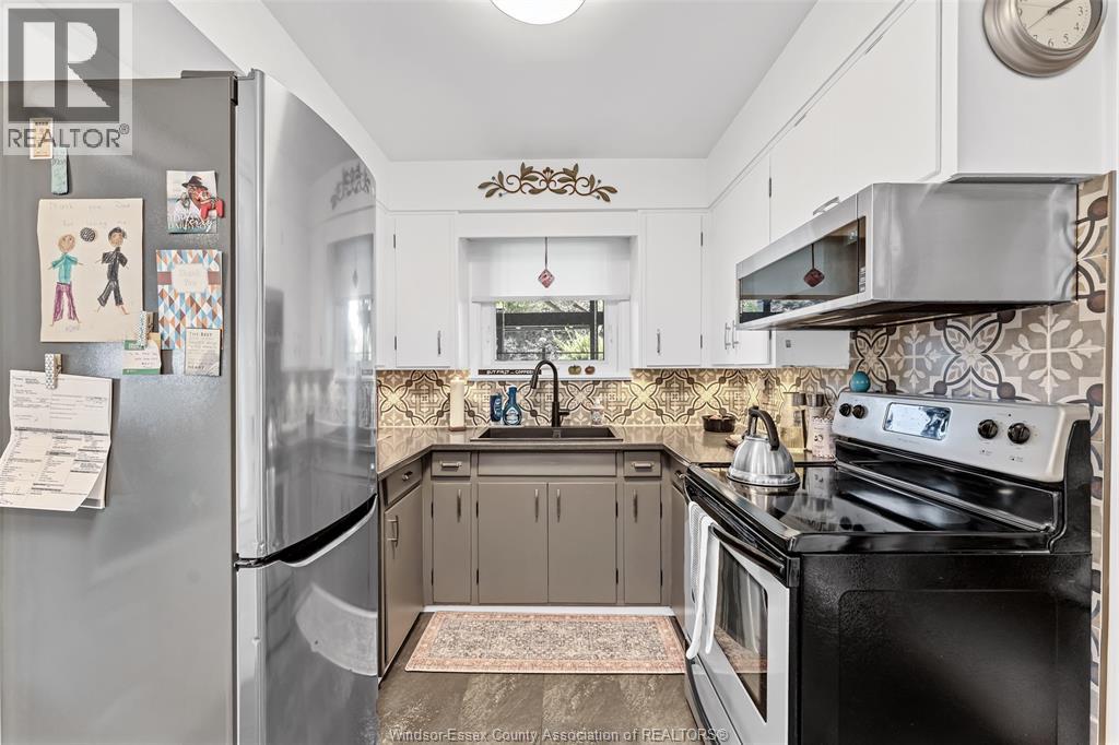 3742 MYRTLE AVENUE - Image 28