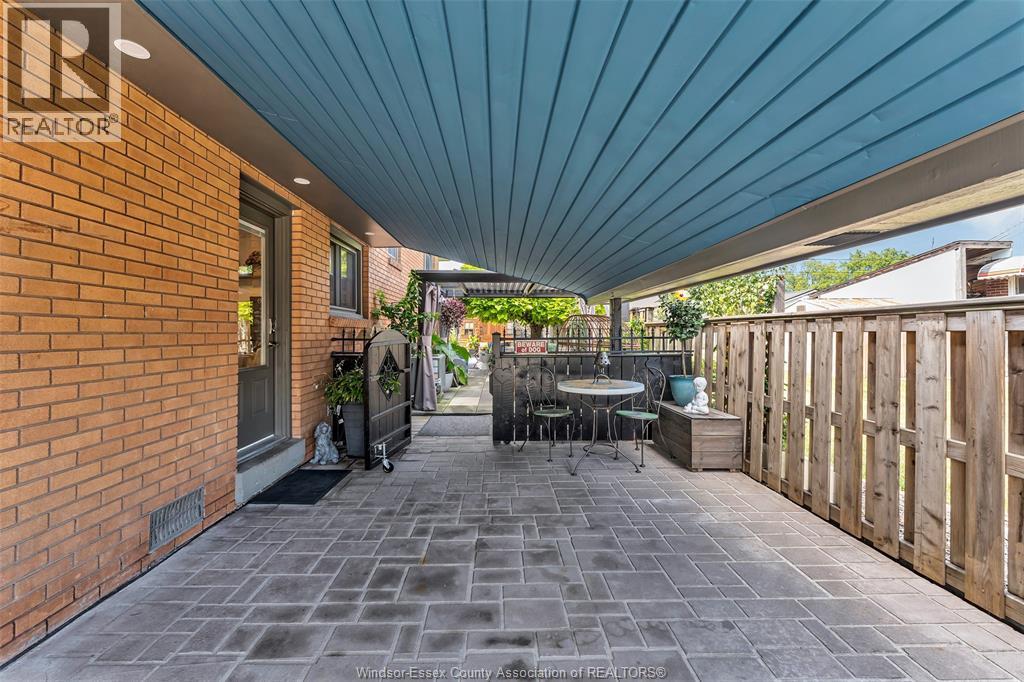 3742 MYRTLE AVENUE - 7