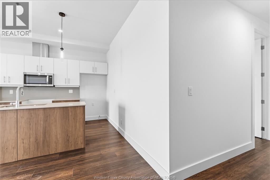 #110 595 LILYMAC, Windsor, Ontario, N6E3N7, Windsor, Ontario — photo 3 of 5