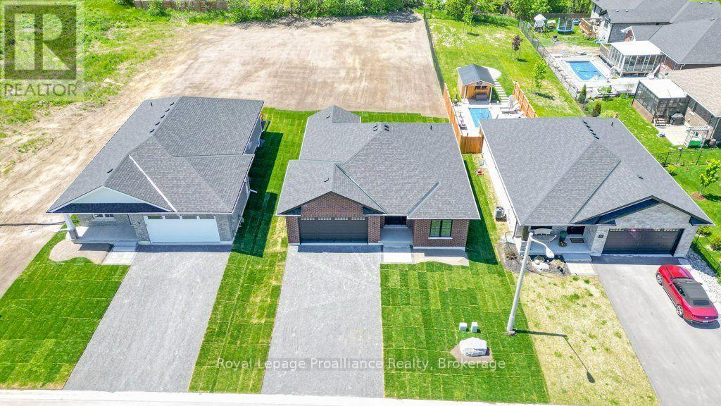 8 DUNMOR STREET - Image 36