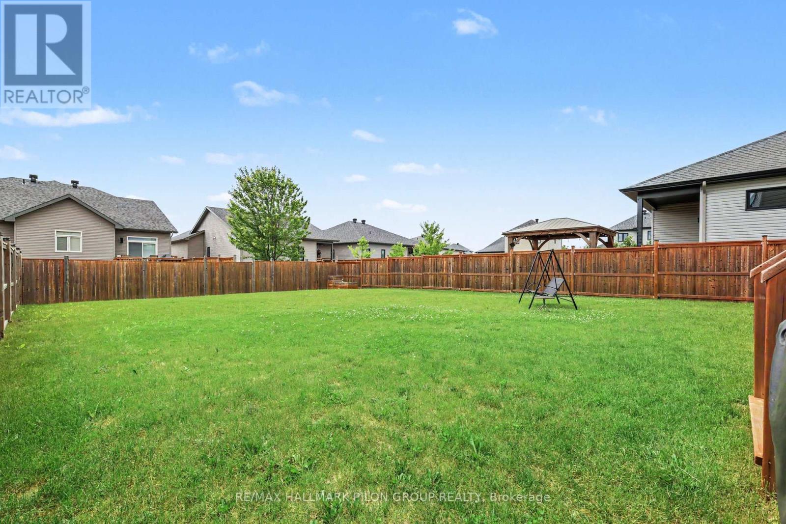 3 Bed, 3 Bath House for Sale in Russell – 47 NANCY STREET, Russell – MLS# X13744302 - Image 22