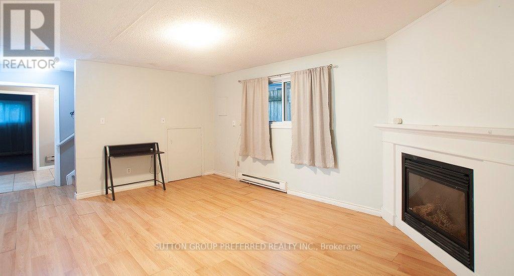 54 GUNN (UNIT B) STREET, London North (North N) — photo 3