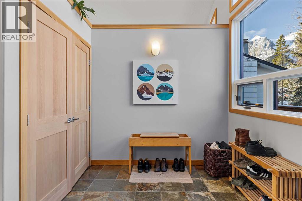 1712 11th Avenue, Canmore, Alberta, T1W1V2, Canmore, Alberta — photo 5 of 5