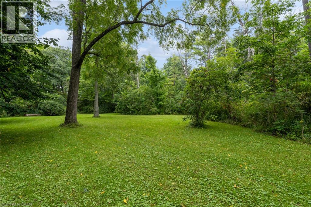 155 RIDGE Road East, Grimsby, Ontario, L3M4E7, Grimsby, Ontario — photo 5 of 5