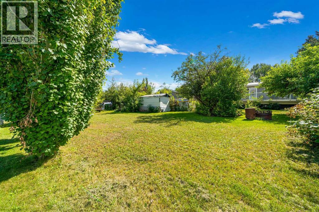 2, 190014 12 Street W - 24