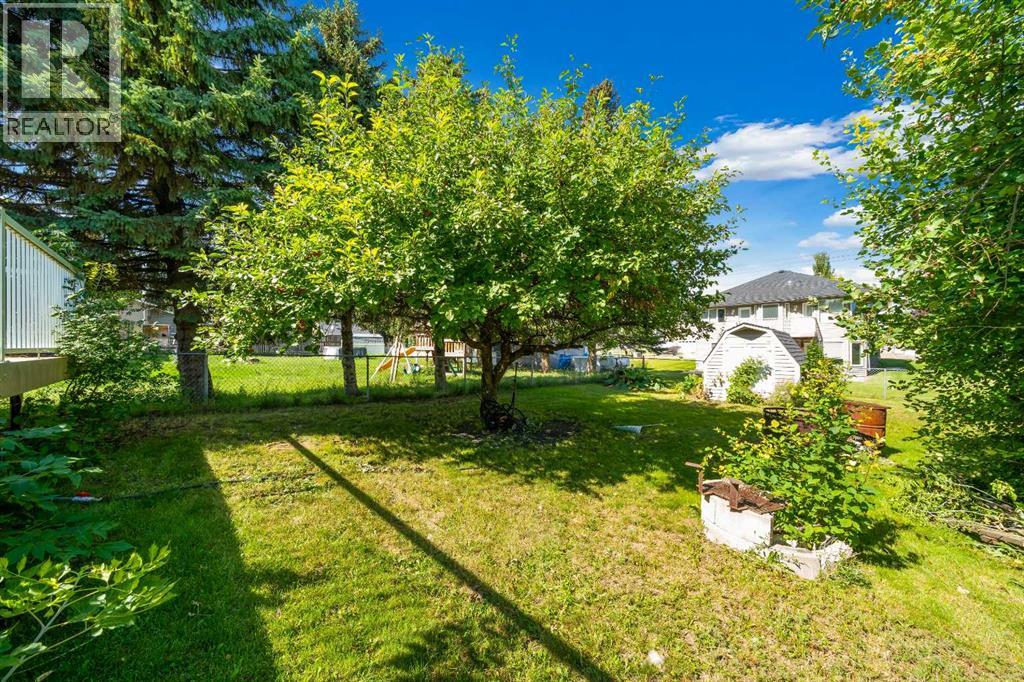 2, 190014 12 Street W - 22