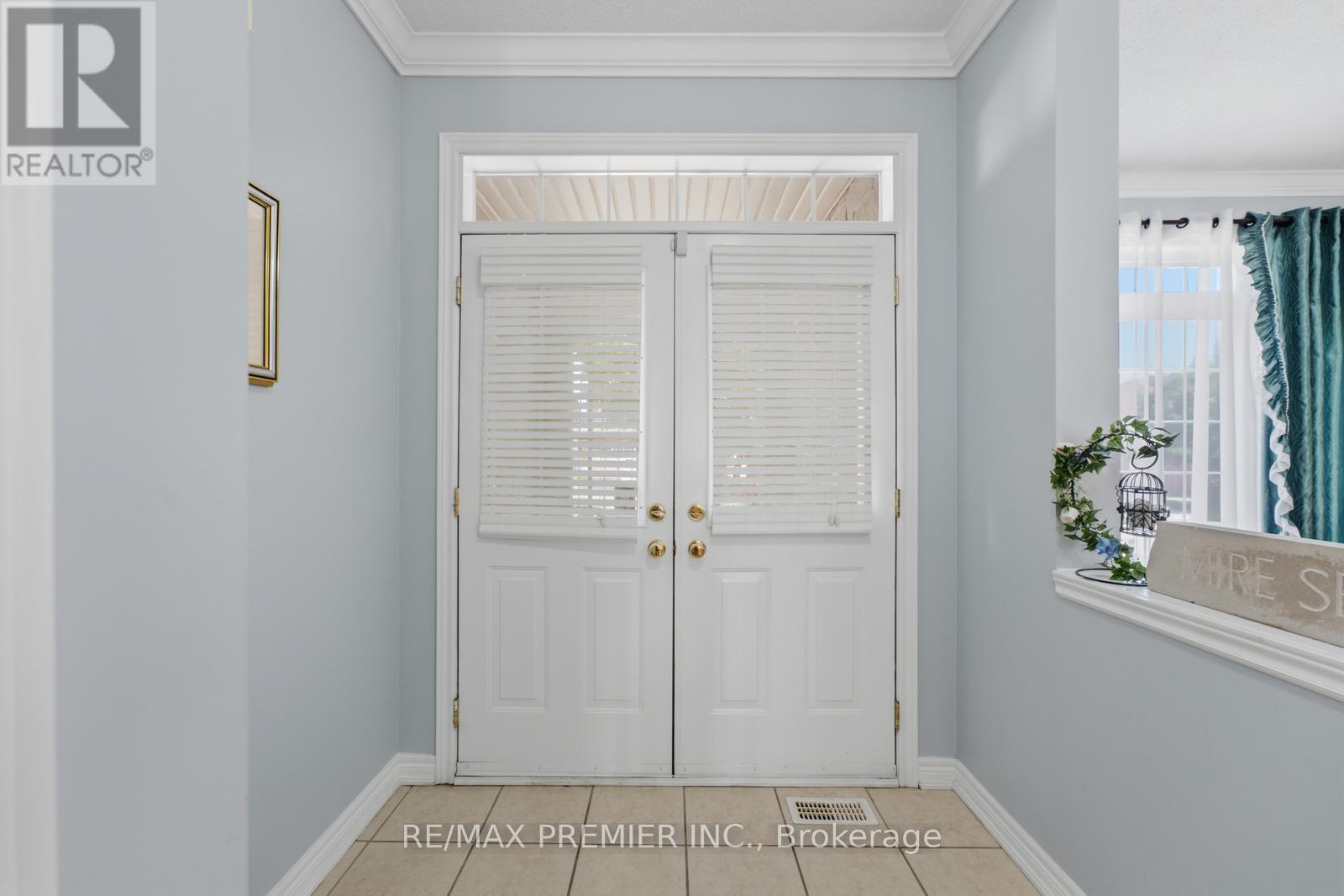 63 Summeridge Drive, Vaughan (Patterson), Ontario, L4J8T3, Vaughan (Patterson), Ontario — photo 5 of 5