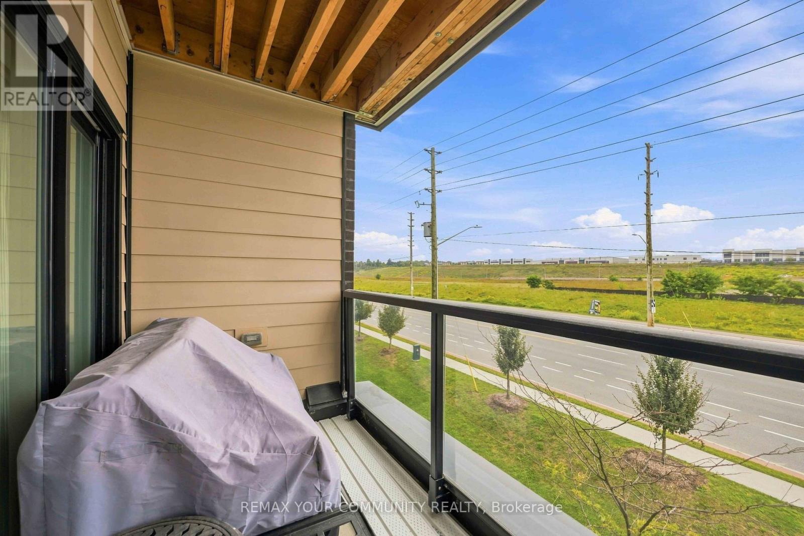 #238 555 WILLIAM GRAHAM DRIVE - Image 37