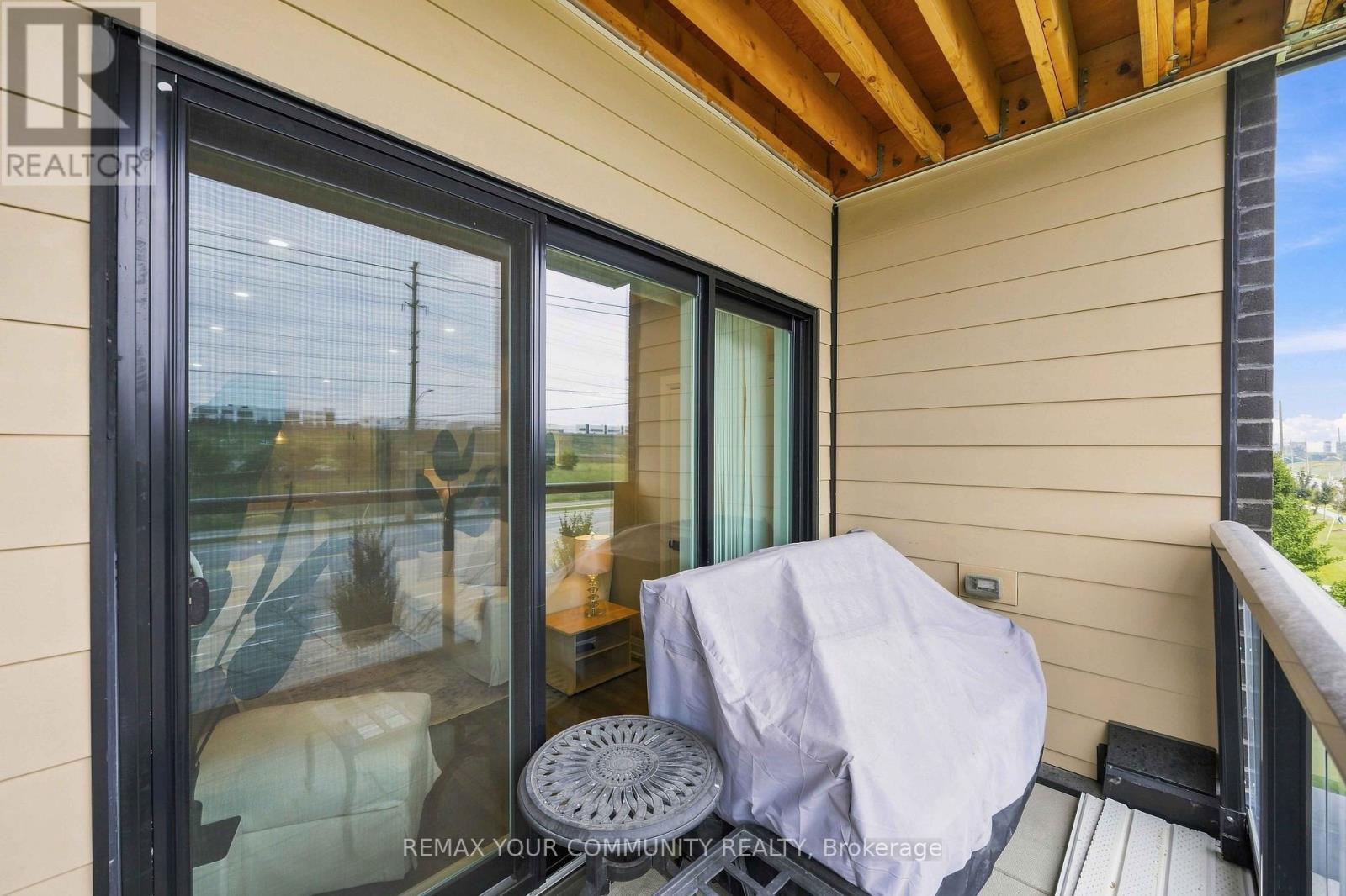 #238 555 WILLIAM GRAHAM DRIVE - Image 38