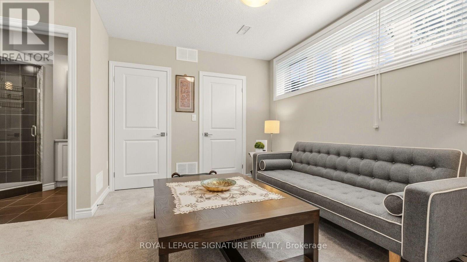 #75 445 ONTARIO STREET S - 28