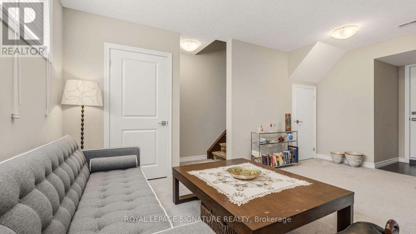 #75 445 ONTARIO STREET S - Image 32