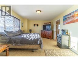 142 West Pointe Circle - photo 32
