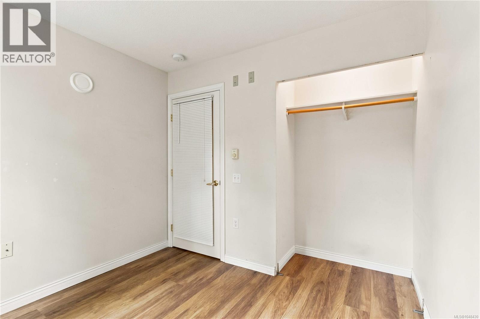 304 290 Island Highway, View Royal