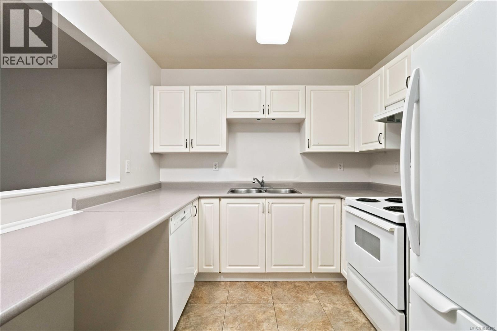 304 290 Island Highway, View Royal