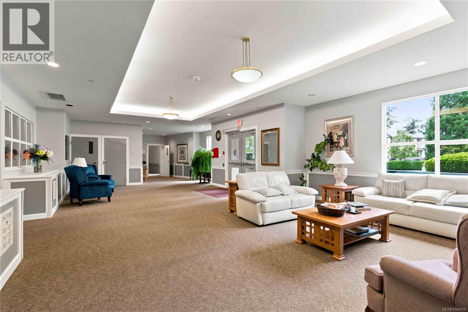 304 290 Island Highway, View Royal