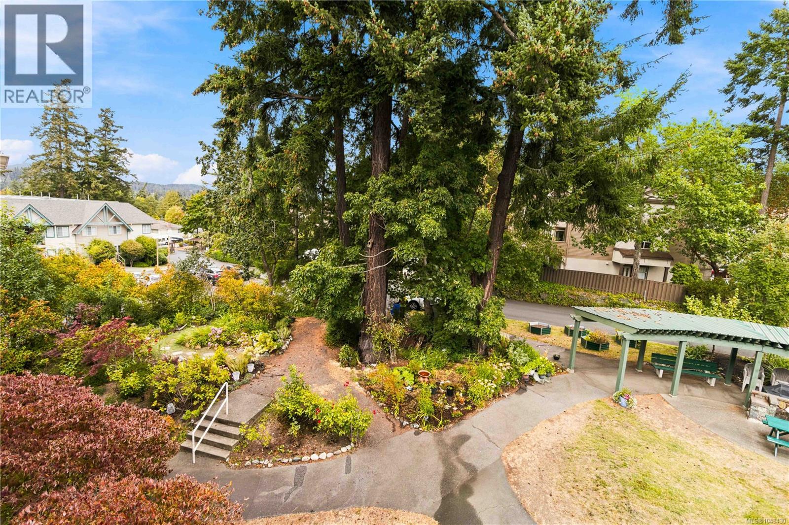 304 290 Island Highway, View Royal