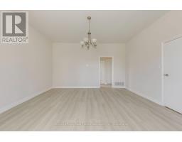 21 Centre Street S, Brampton, ON L6W2X7 Photo 6