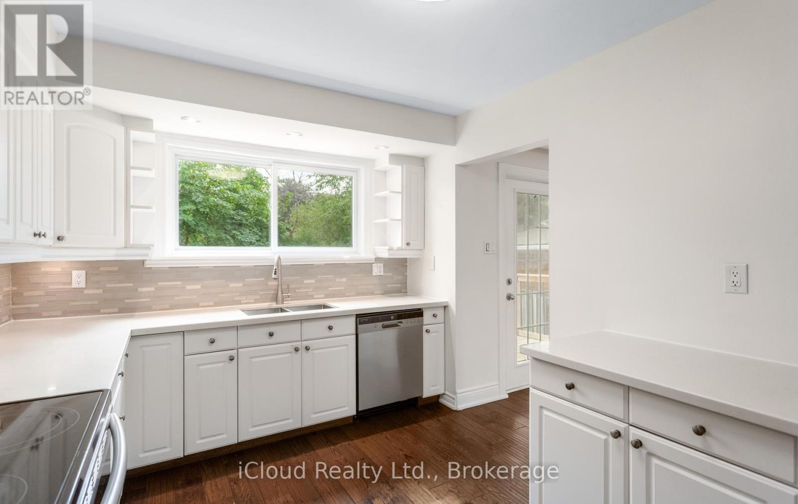 588 WALKERS LINE - Image 18