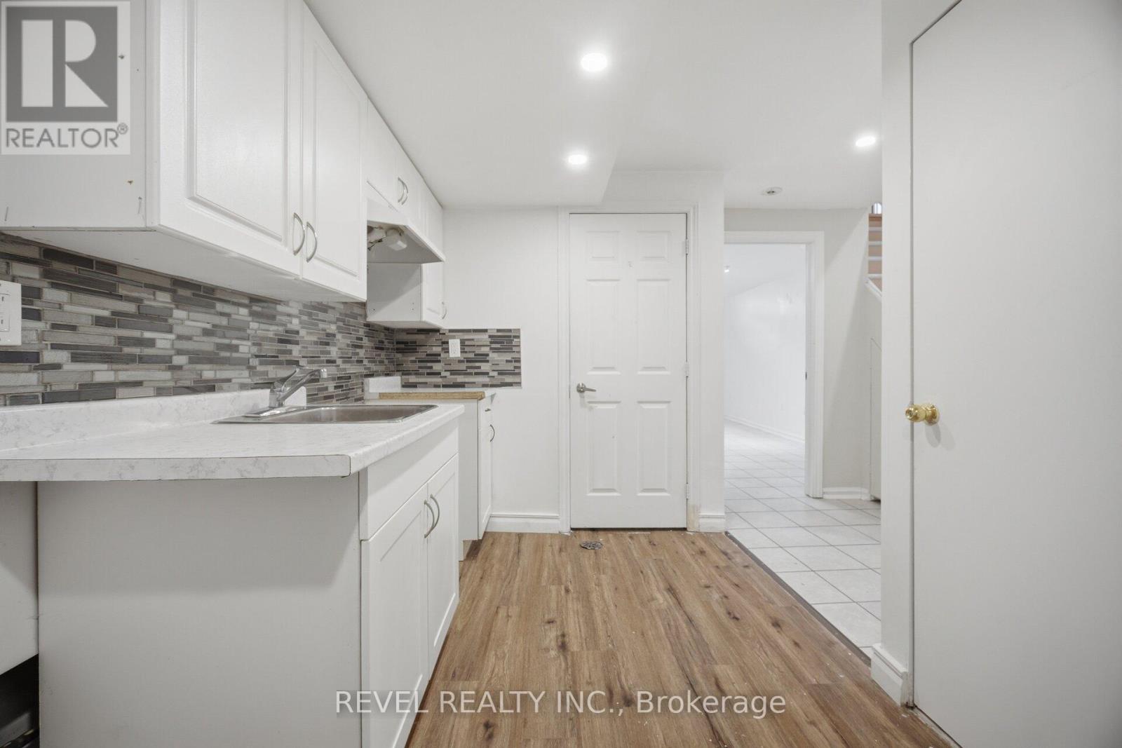 5633 CORTINA CRESCENT - 30