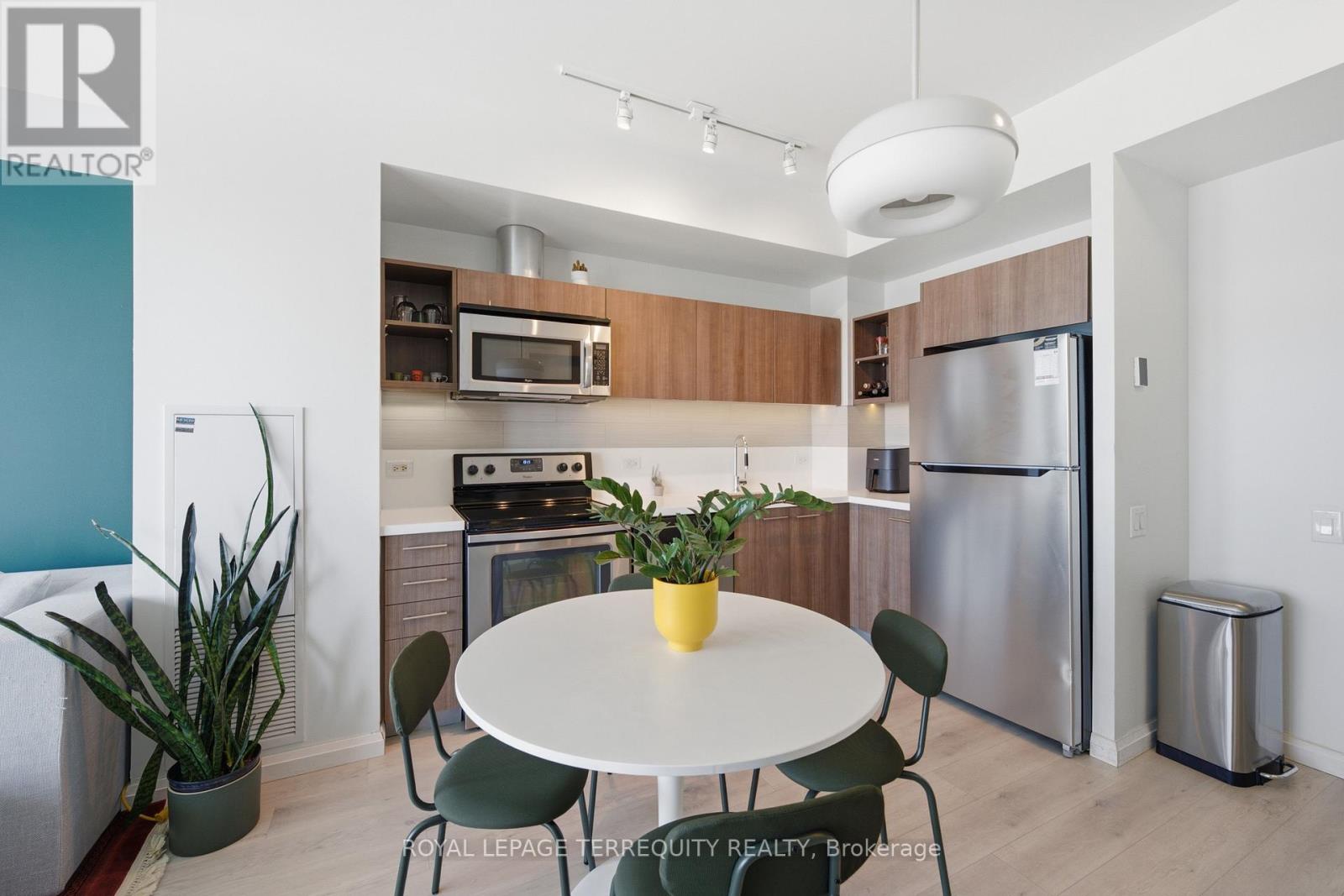 #2107 70 Distillery Lane, Toronto (Waterfront Communities), Ontario, M5A0E3, Toronto (Waterfront Communities), Ontario — photo 3 of 5