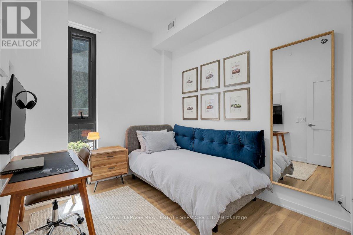 #706 1 HILLSDALE AVENUE W - Image 39