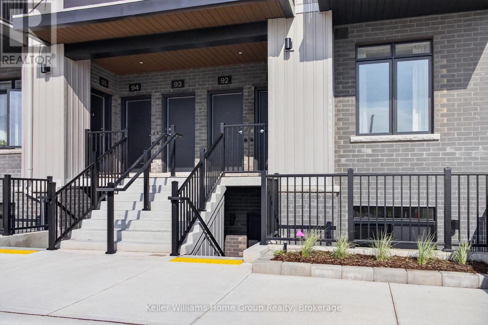 #89 824 Woolwich Street, Guelph (Riverside Park), Ontario, N1H6J2, Guelph (Riverside Park), Ontario — photo 2 of 5